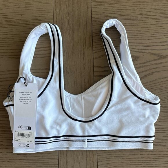 Alo Yoga Set Airbrush Heart Throb Bra Small & High Waist 7/8 Heart Throb Legging - Picture 4 of 6